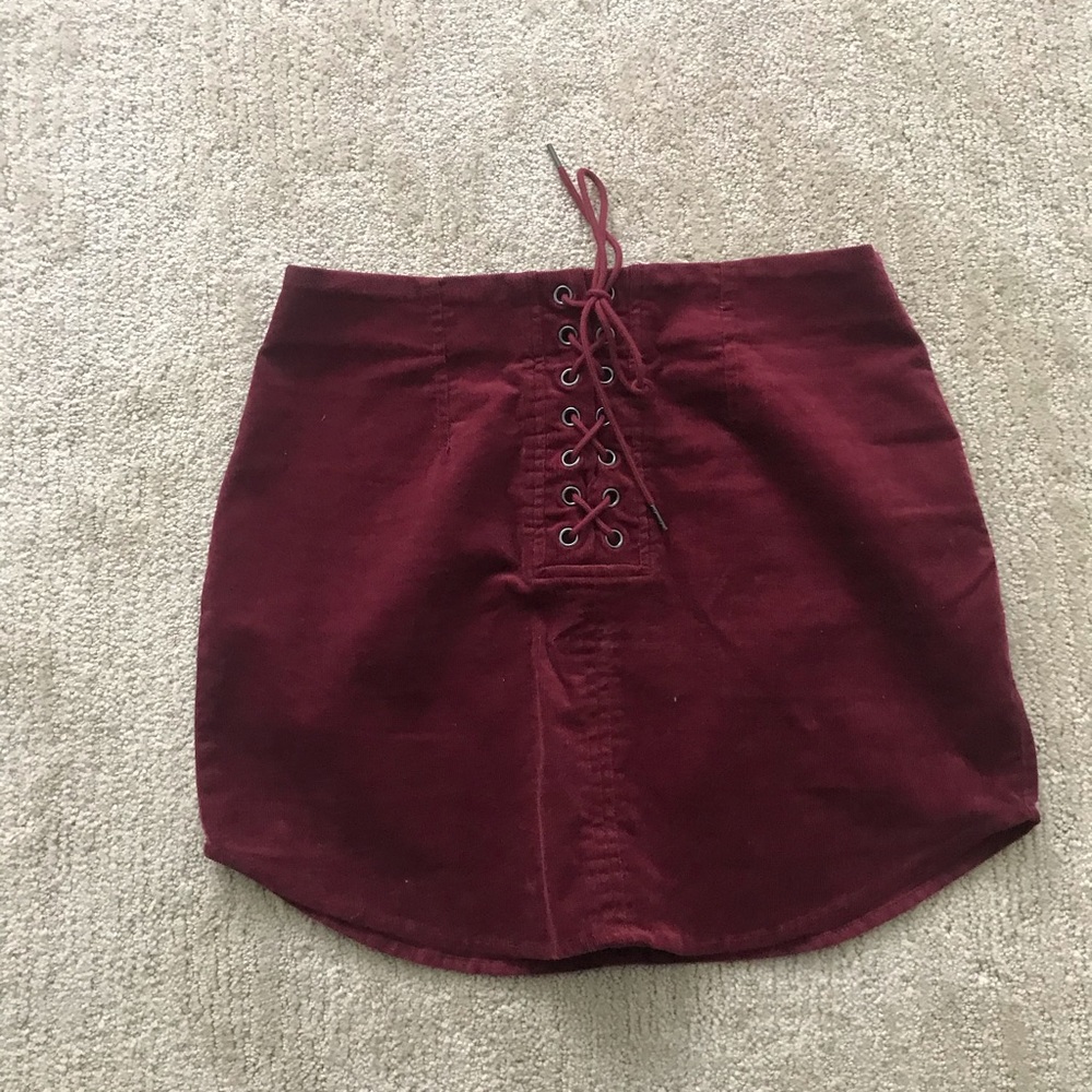 EUC maroon skirt
